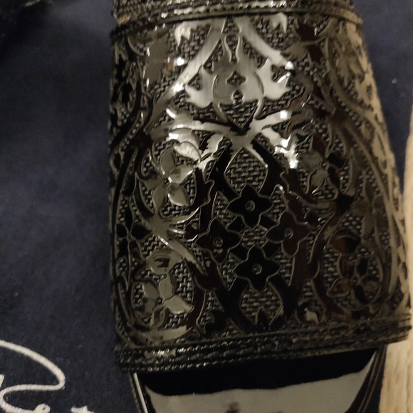 Oscar De La Renta Flats - Picture 3 of 9